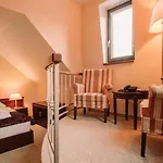 Grand Sole 4* نيترا