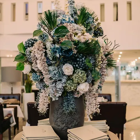 Grand Sole ניטרה