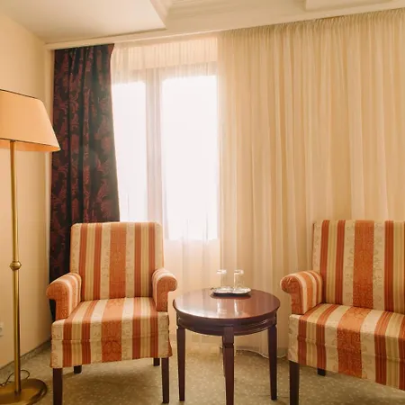 Grand Sole ניטרה